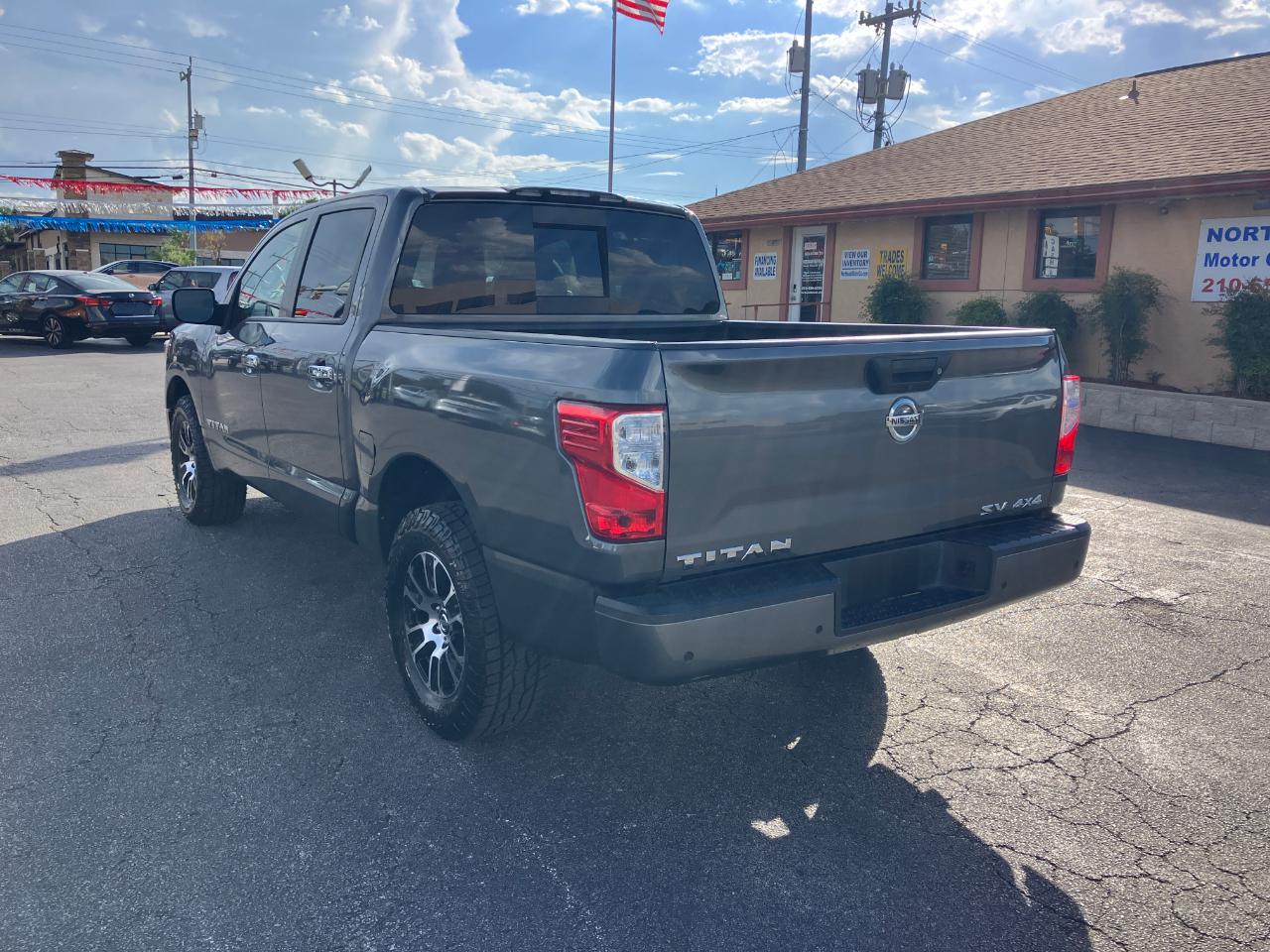 Nissan Titan  2021