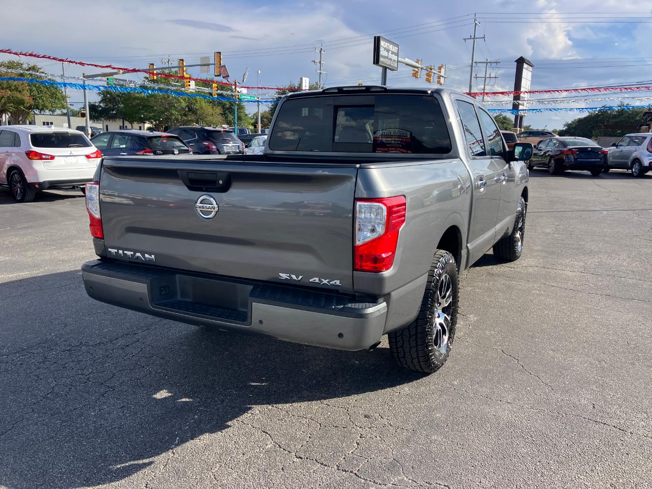 Nissan Titan  2021