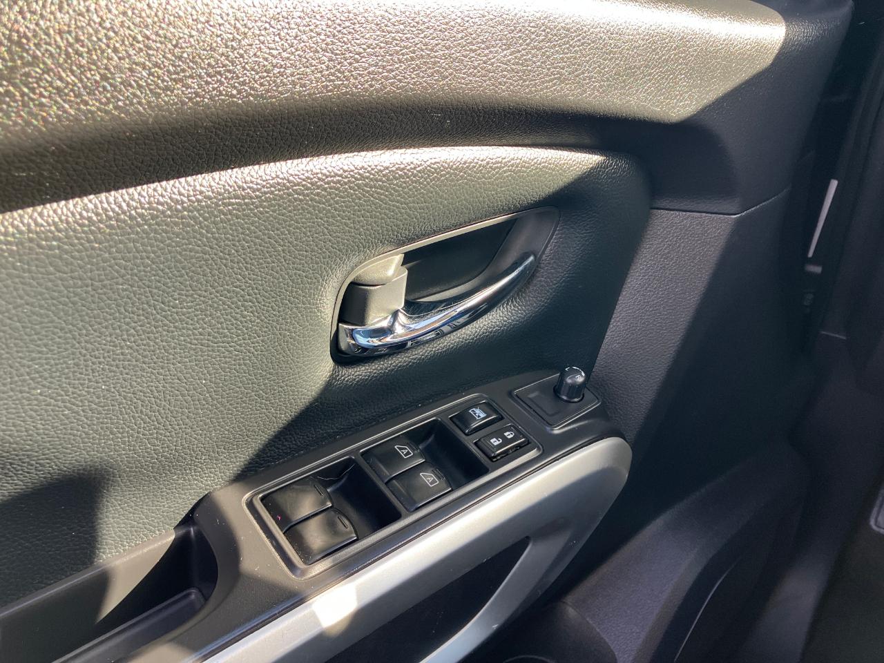 Nissan Titan  2021