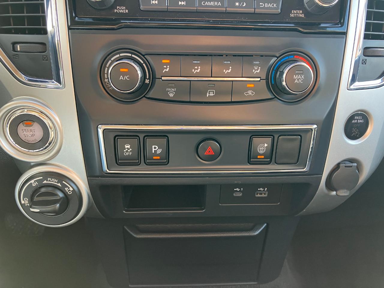 Nissan Titan  2021