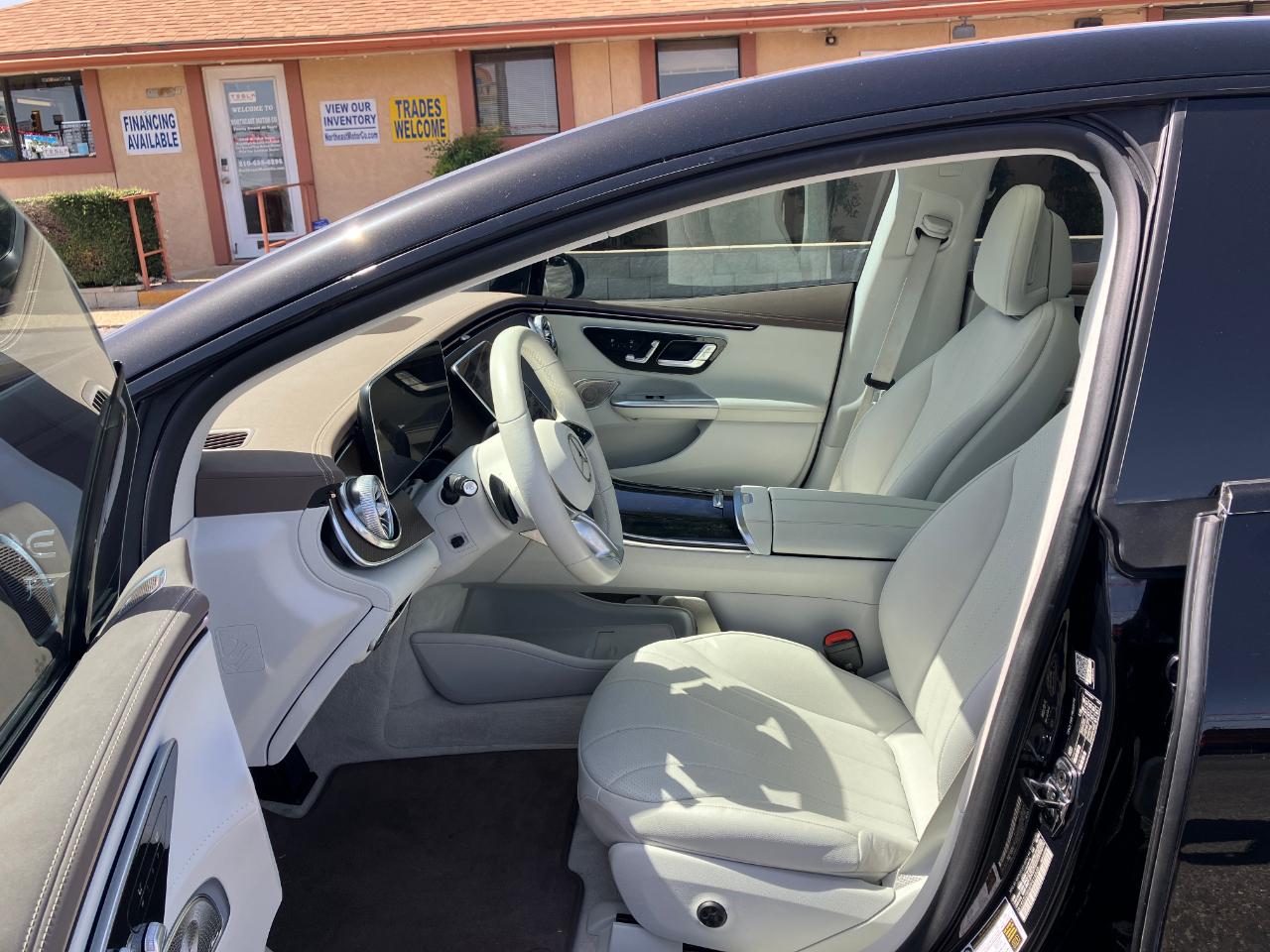 Mercedes-Benz EQE 350+ 2023