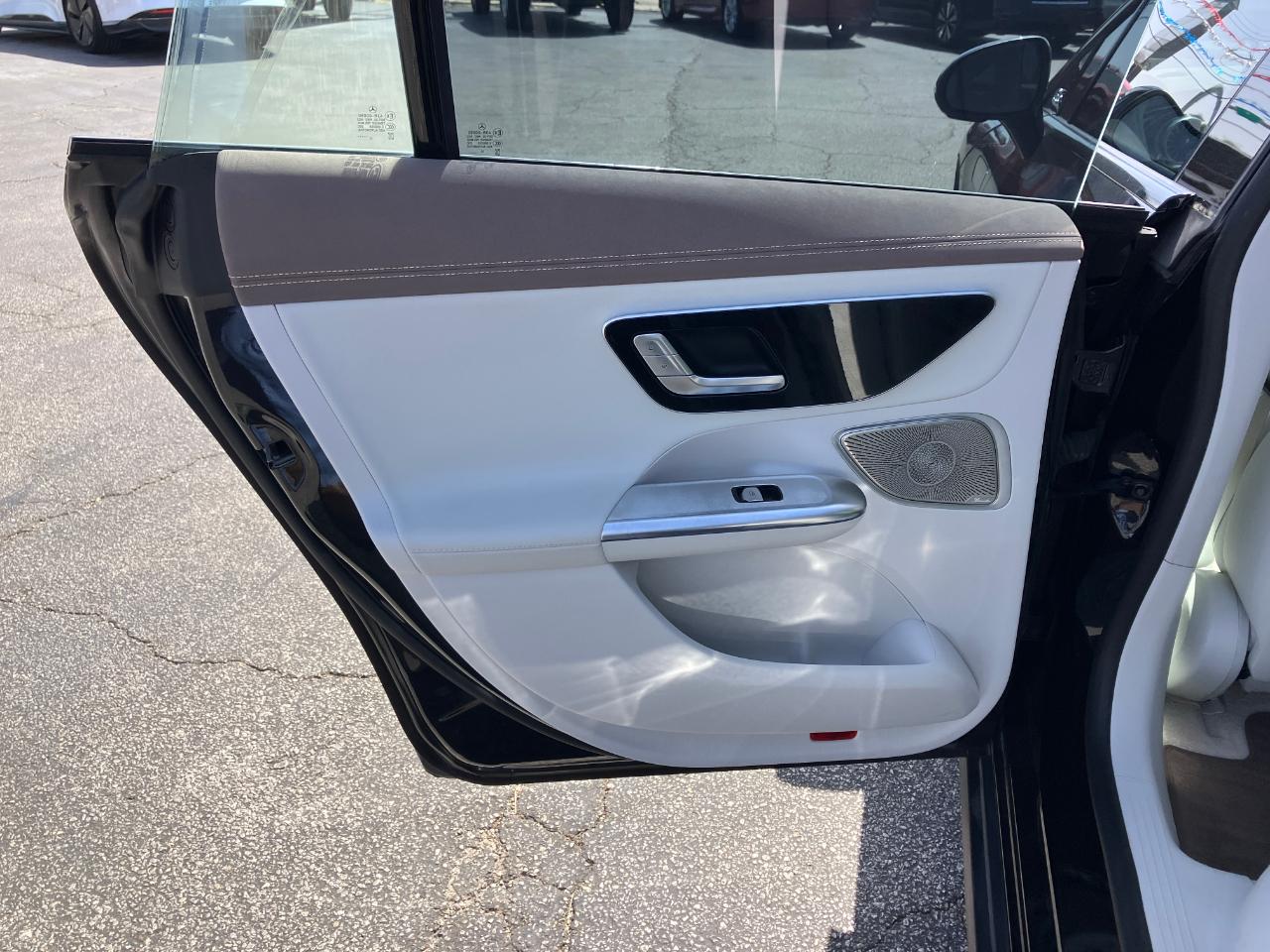 Mercedes-Benz EQE 350+ 2023