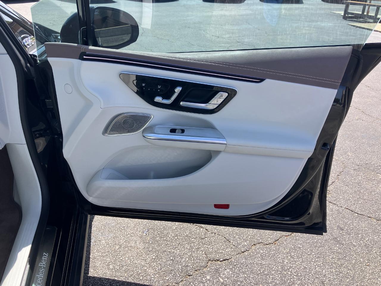 Mercedes-Benz EQE 350+ 2023