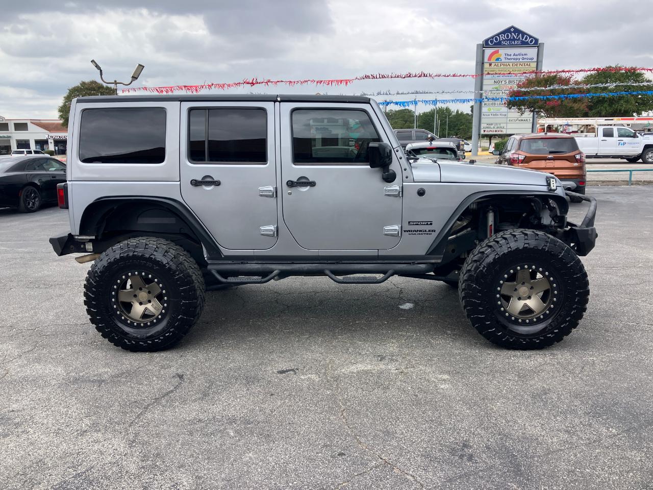 Jeep Wrangler Unlimited Sport 4WD 2017