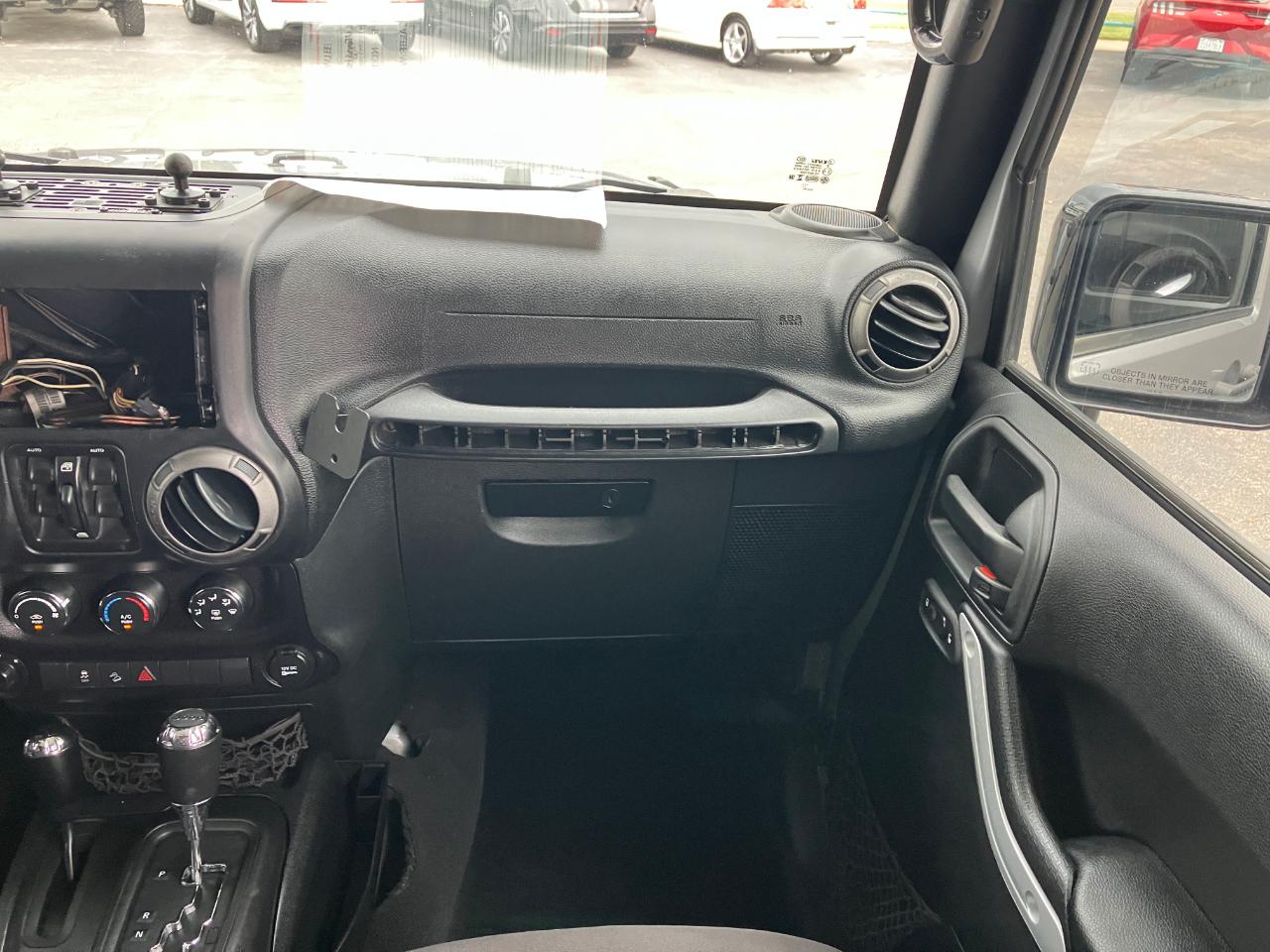 Jeep Wrangler Unlimited Sport 4WD 2017