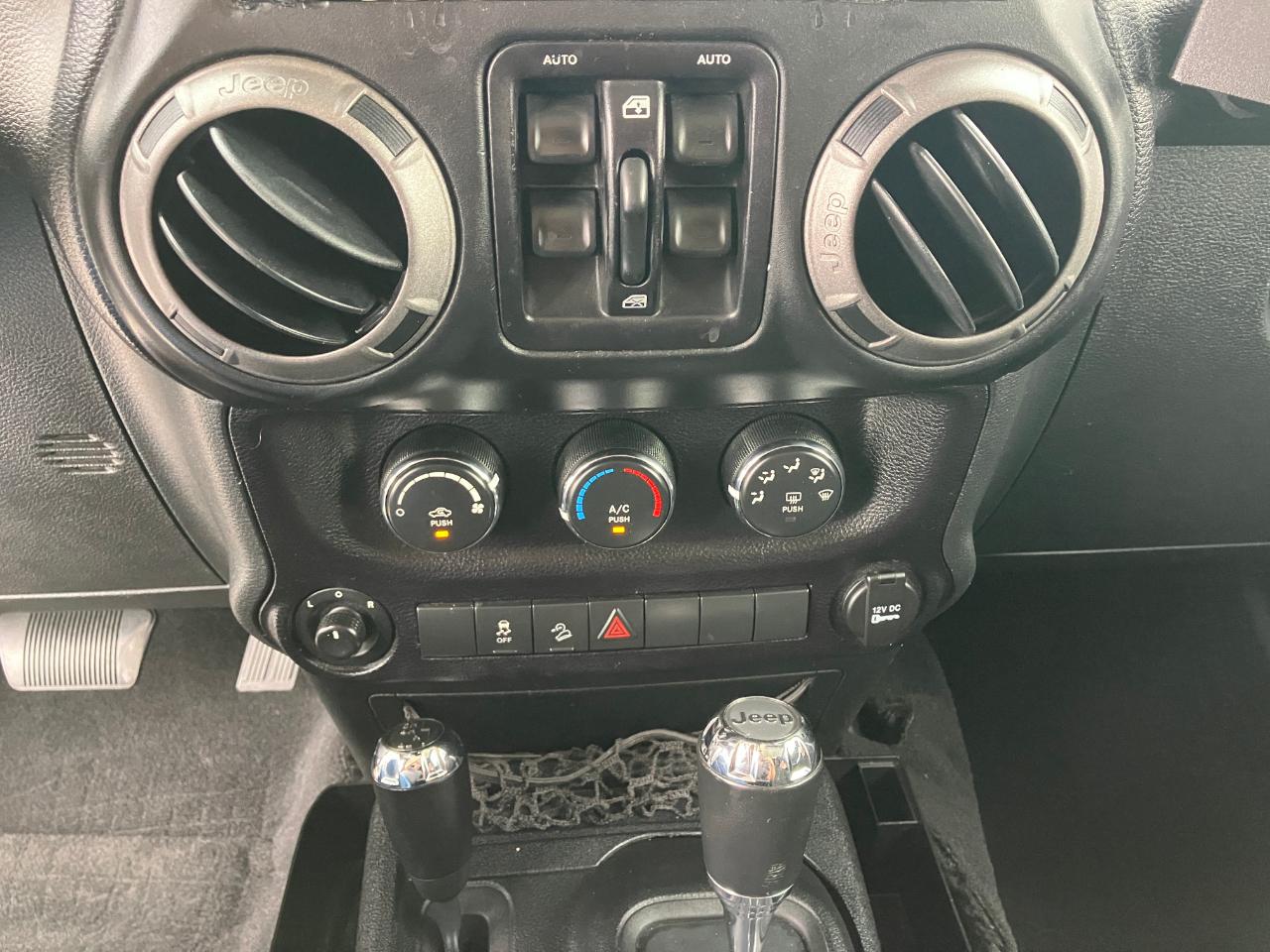 Jeep Wrangler Unlimited Sport 4WD 2017