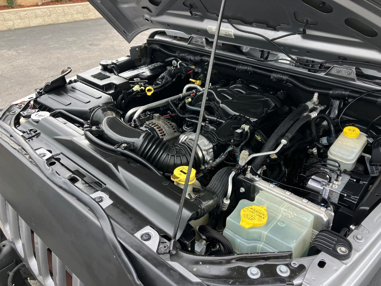 Jeep Wrangler Unlimited Sport 4WD 2017