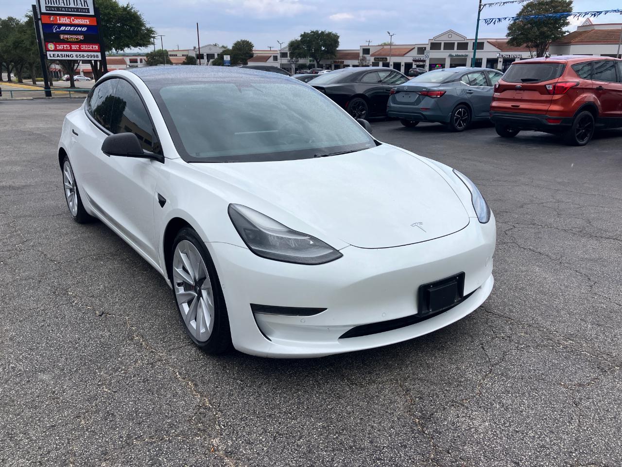 Tesla Model 3  2021