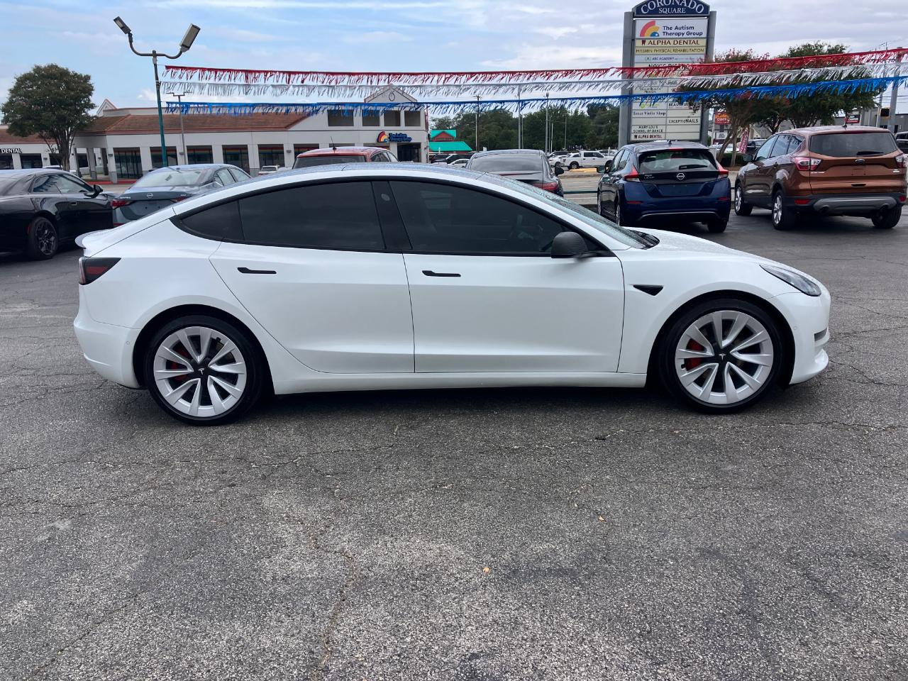 Tesla Model 3  2021
