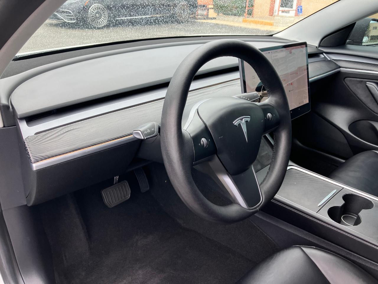 Tesla Model 3  2021