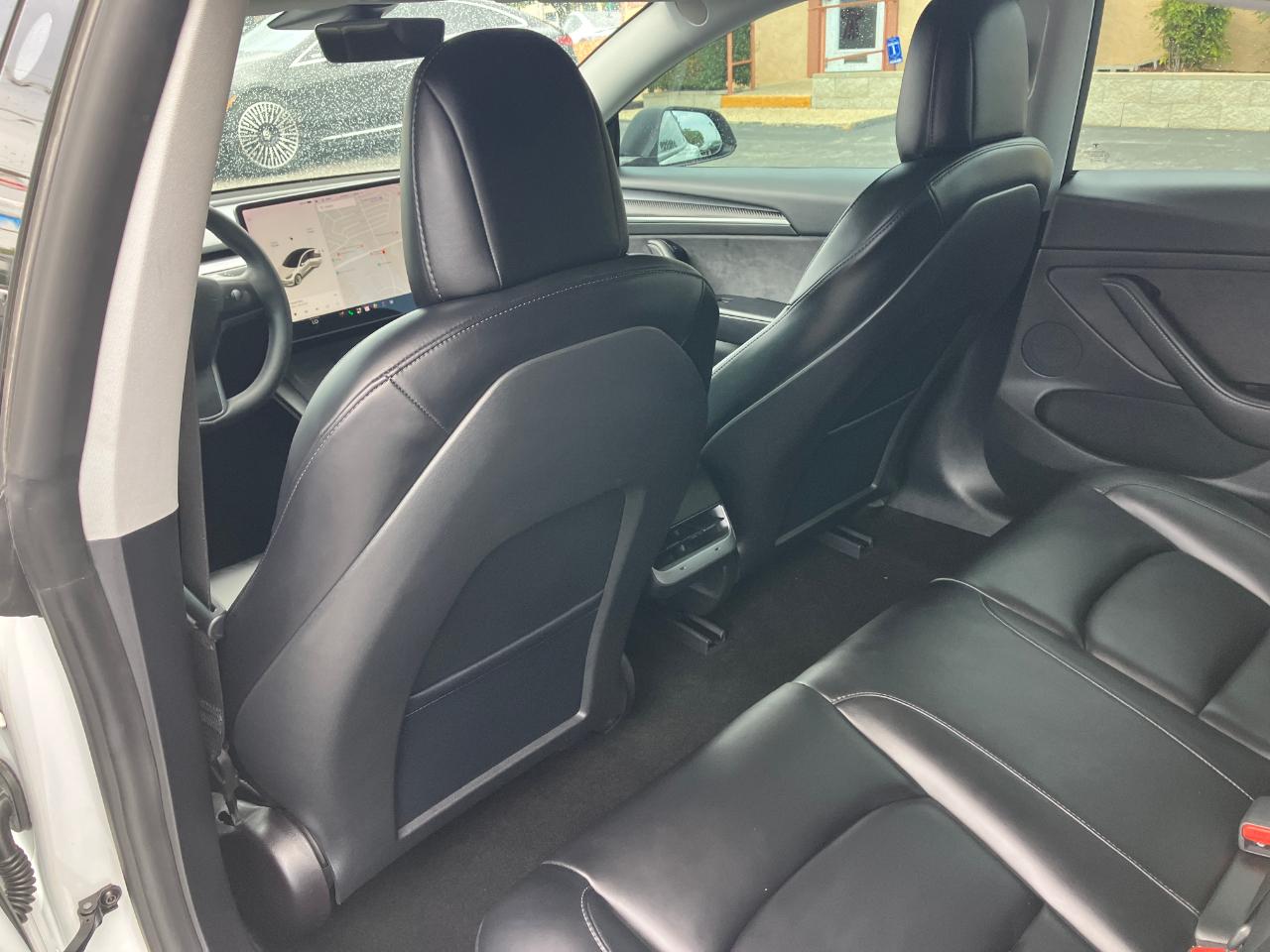 Tesla Model 3  2021