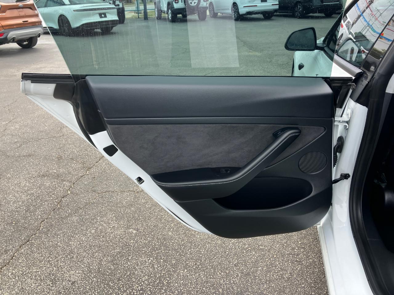 Tesla Model 3  2021