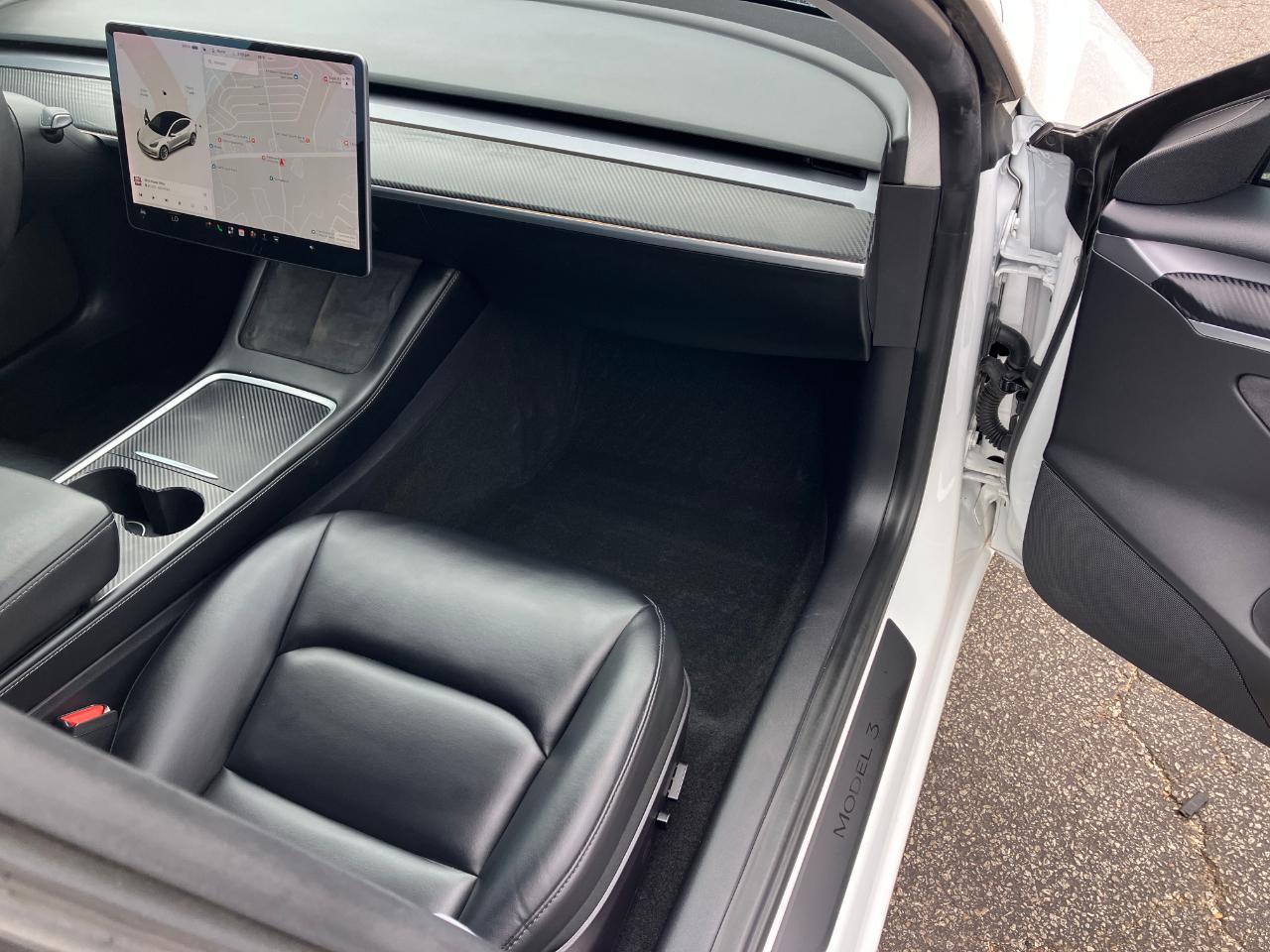 Tesla Model 3  2021