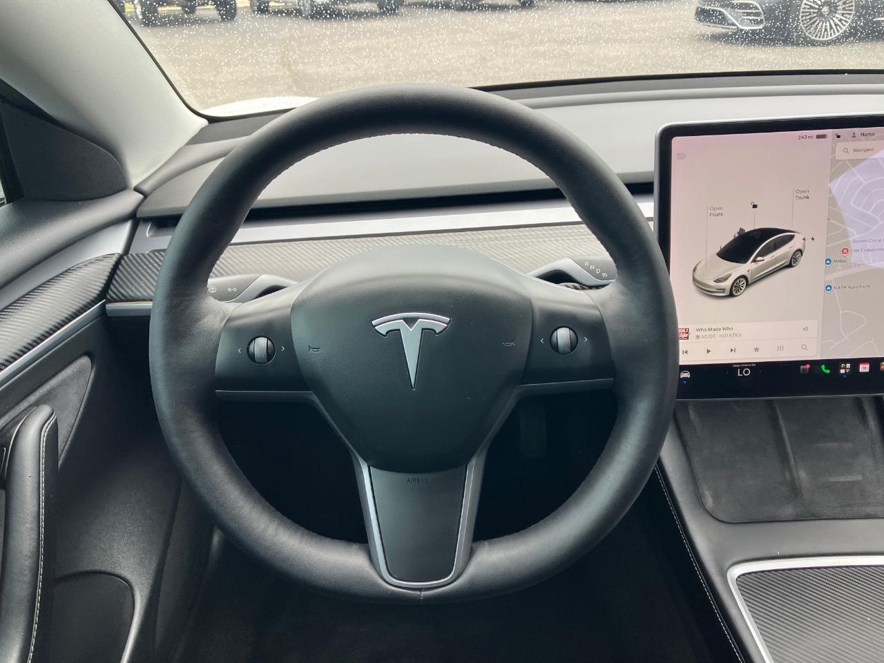 Tesla Model 3  2021