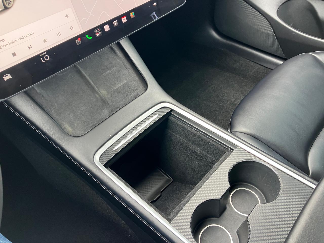 Tesla Model 3  2021