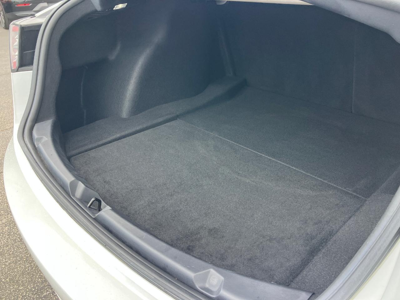 Tesla Model 3  2021