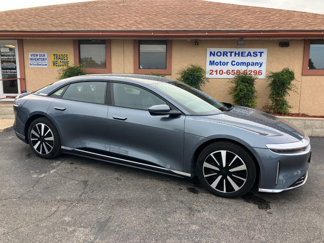 Lucid Air Touring 2025