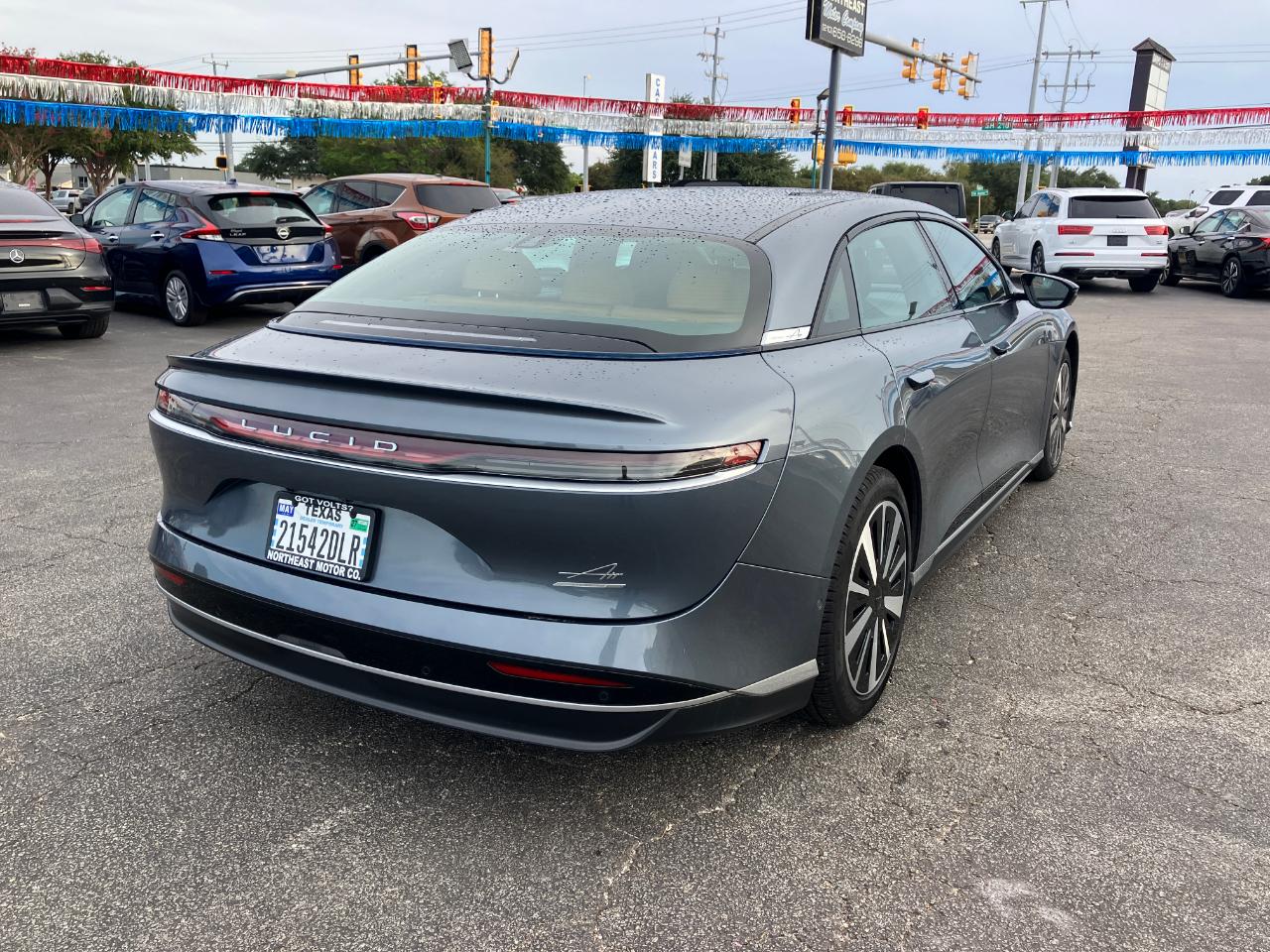 Lucid Air Touring 2025