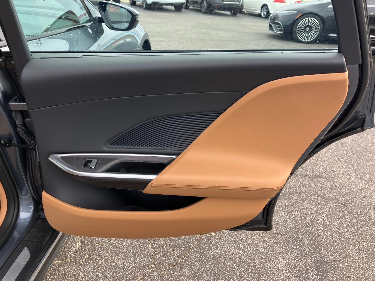 Lucid Air Touring 2025
