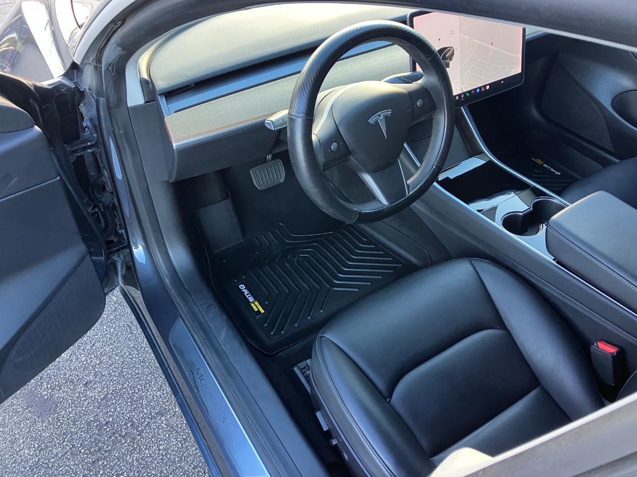 Tesla Model 3 Standard Range Plus 2020