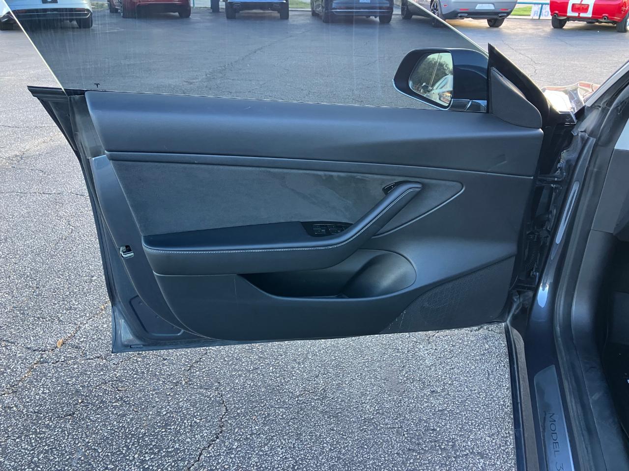 Tesla Model 3 Standard Range Plus 2020