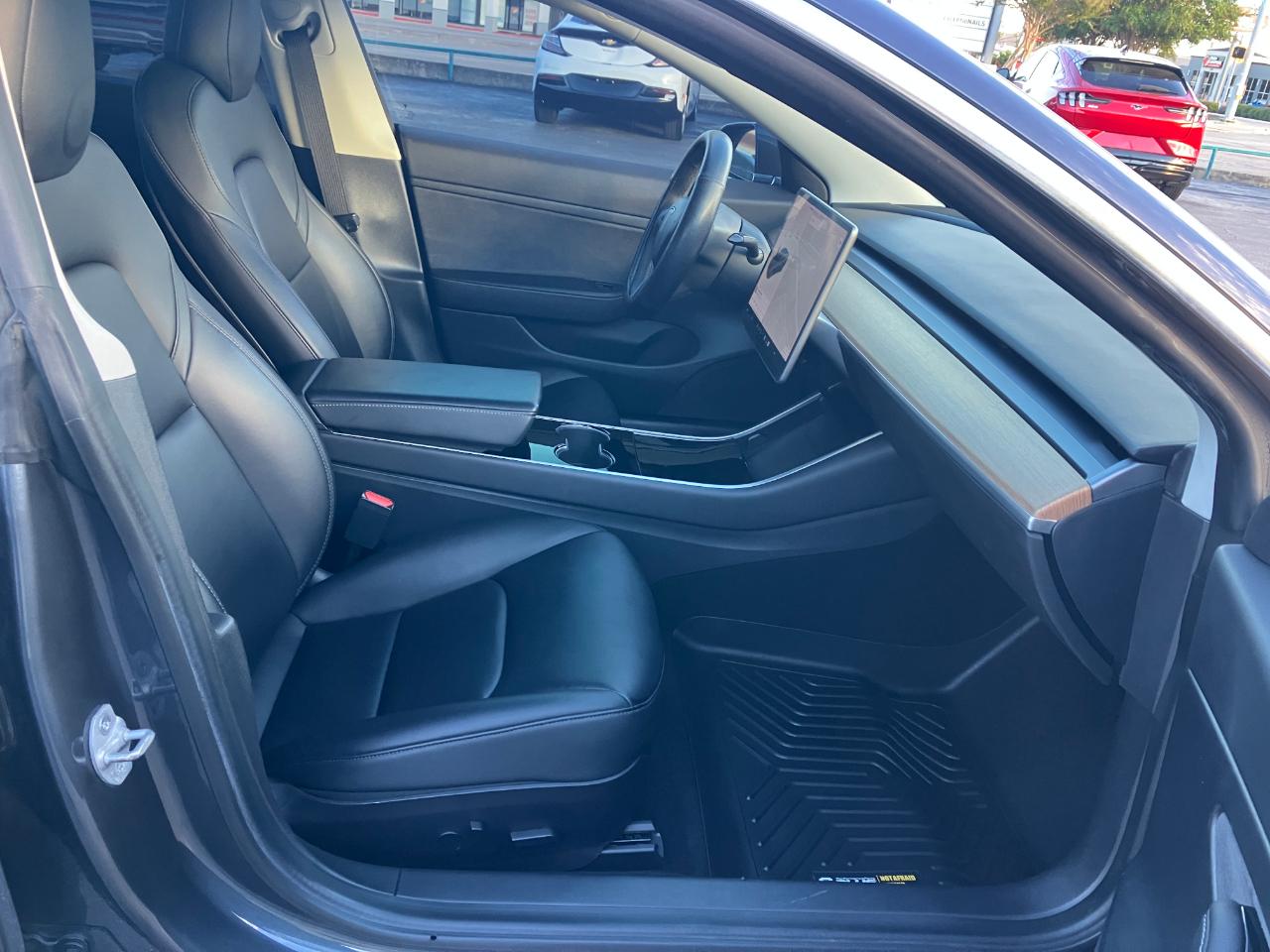 Tesla Model 3 Standard Range Plus 2020