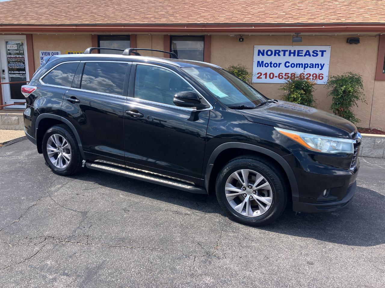 Toyota Highlander XLE FWD V6 2015