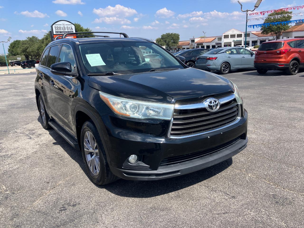 Toyota Highlander XLE FWD V6 2015