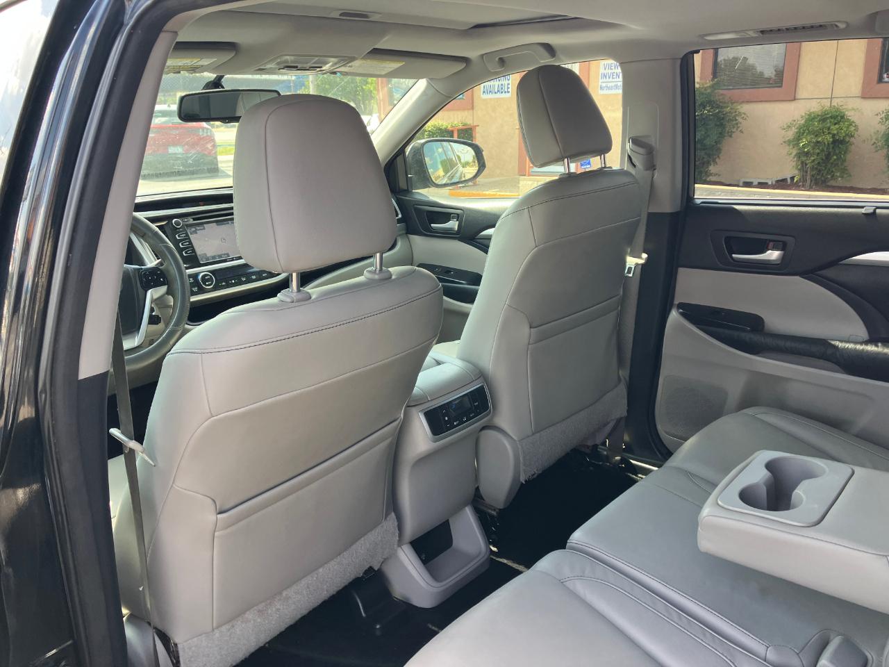 Toyota Highlander XLE FWD V6 2015