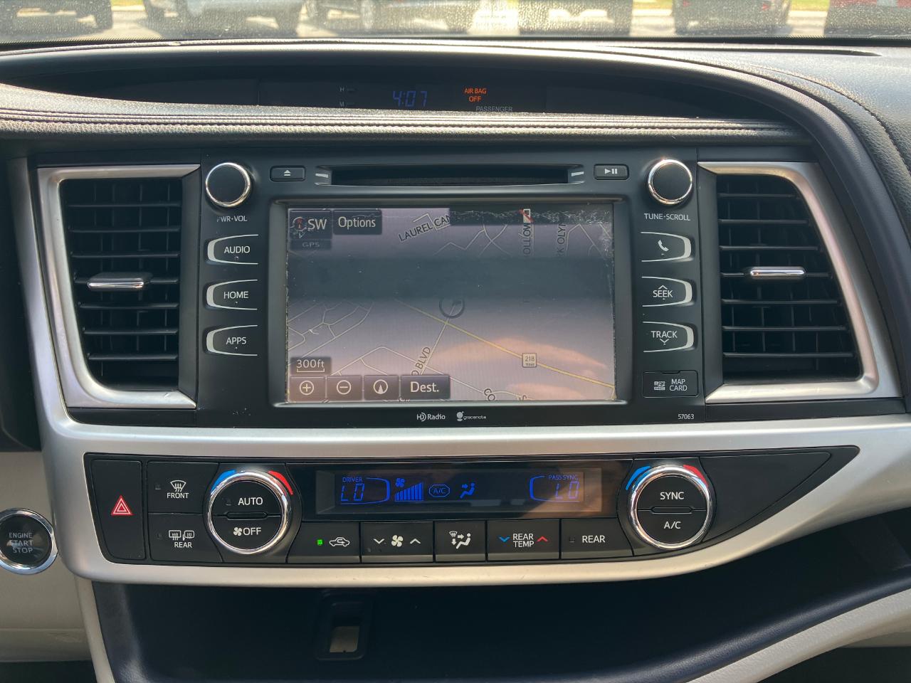 Toyota Highlander XLE FWD V6 2015