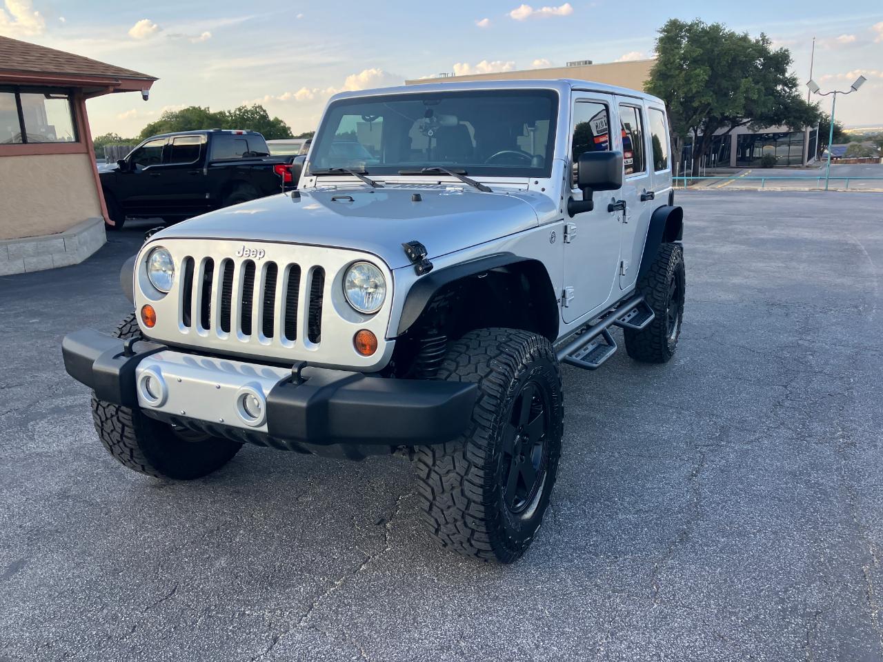 Jeep Wrangler Unlimited Sahara 4WD 2012