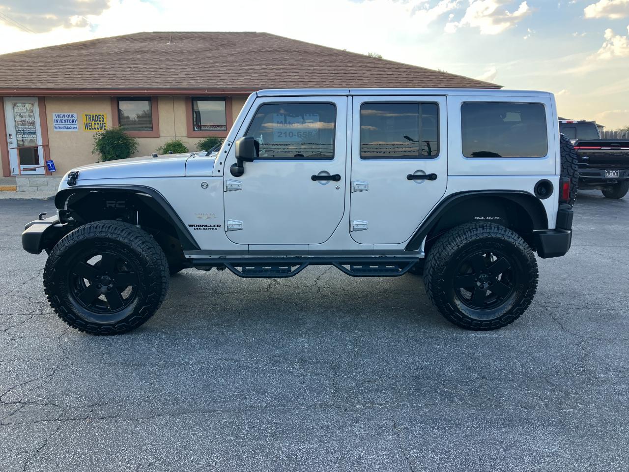 Jeep Wrangler Unlimited Sahara 4WD 2012