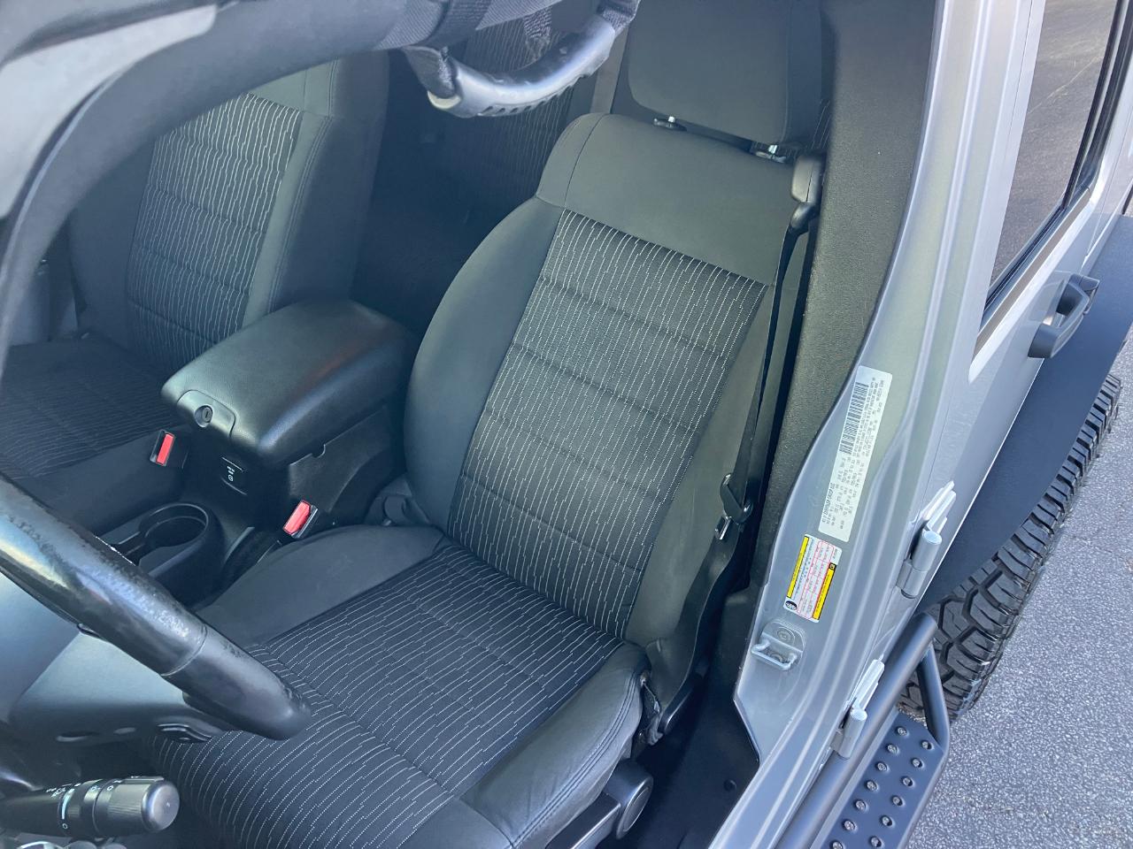 Jeep Wrangler Unlimited Sahara 4WD 2012