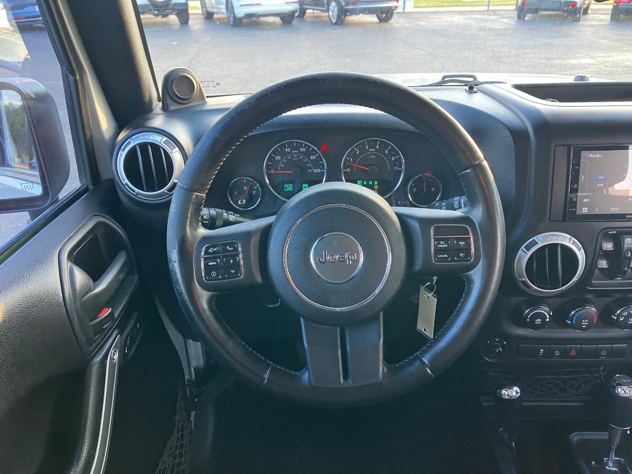 Jeep Wrangler Unlimited Sahara 4WD 2012