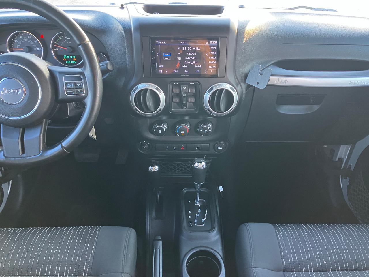 Jeep Wrangler Unlimited Sahara 4WD 2012