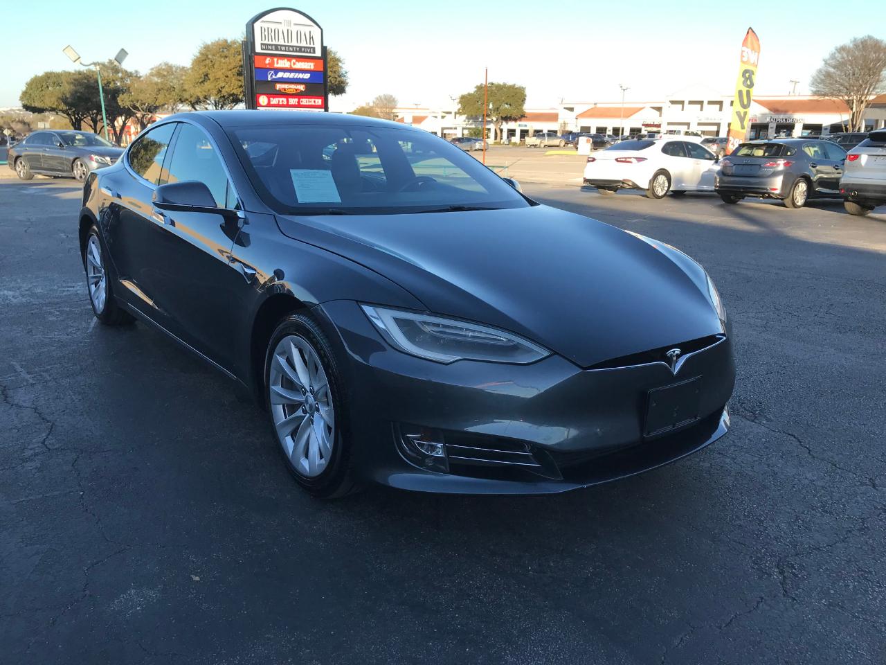 Tesla Model S  2019