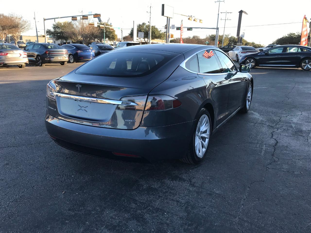 Tesla Model S  2019