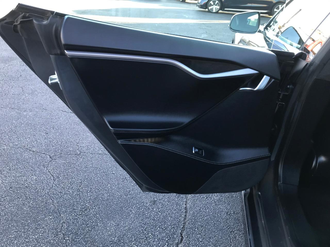 Tesla Model S  2019