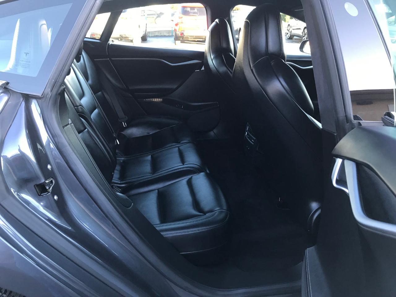 Tesla Model S  2019
