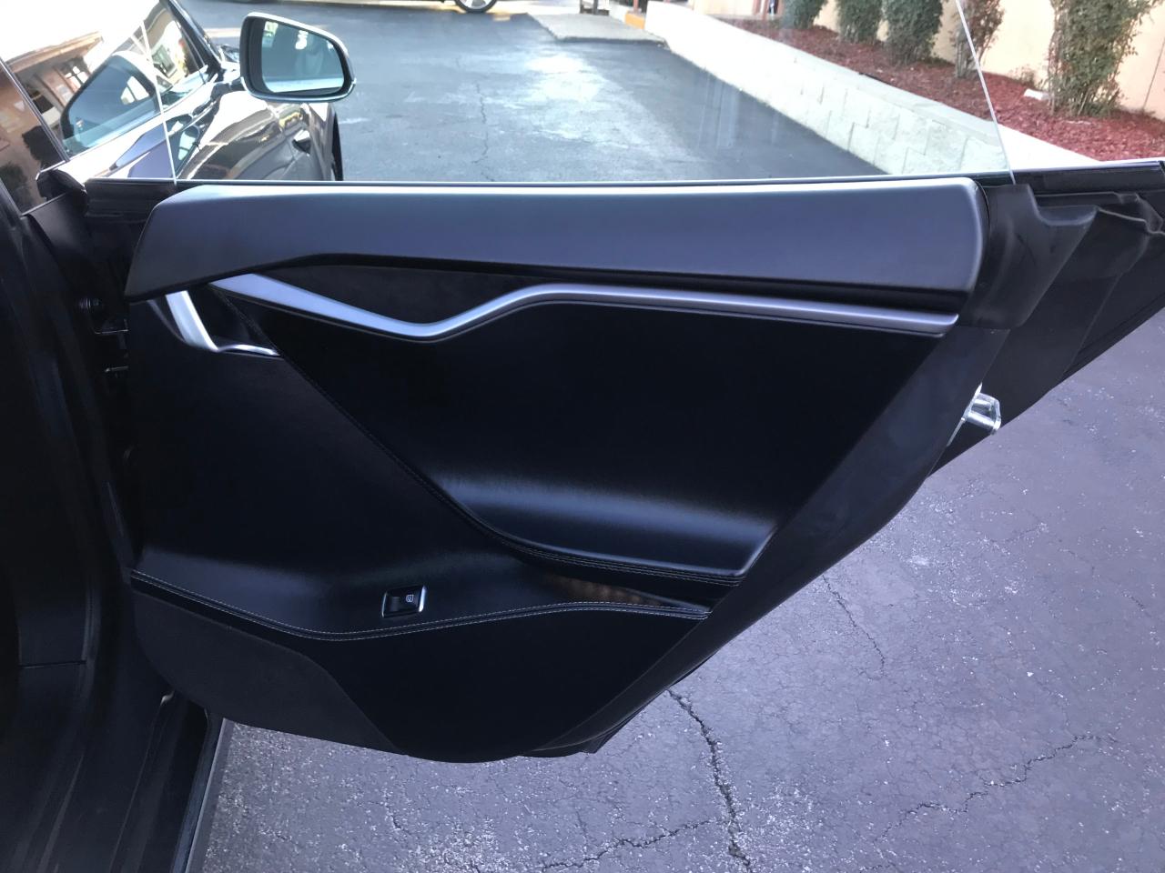 Tesla Model S  2019