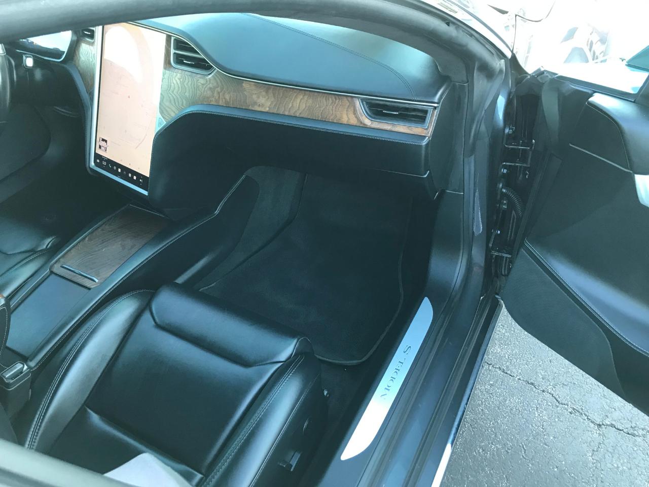 Tesla Model S  2019