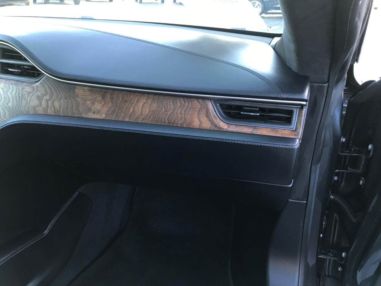 Tesla Model S  2019