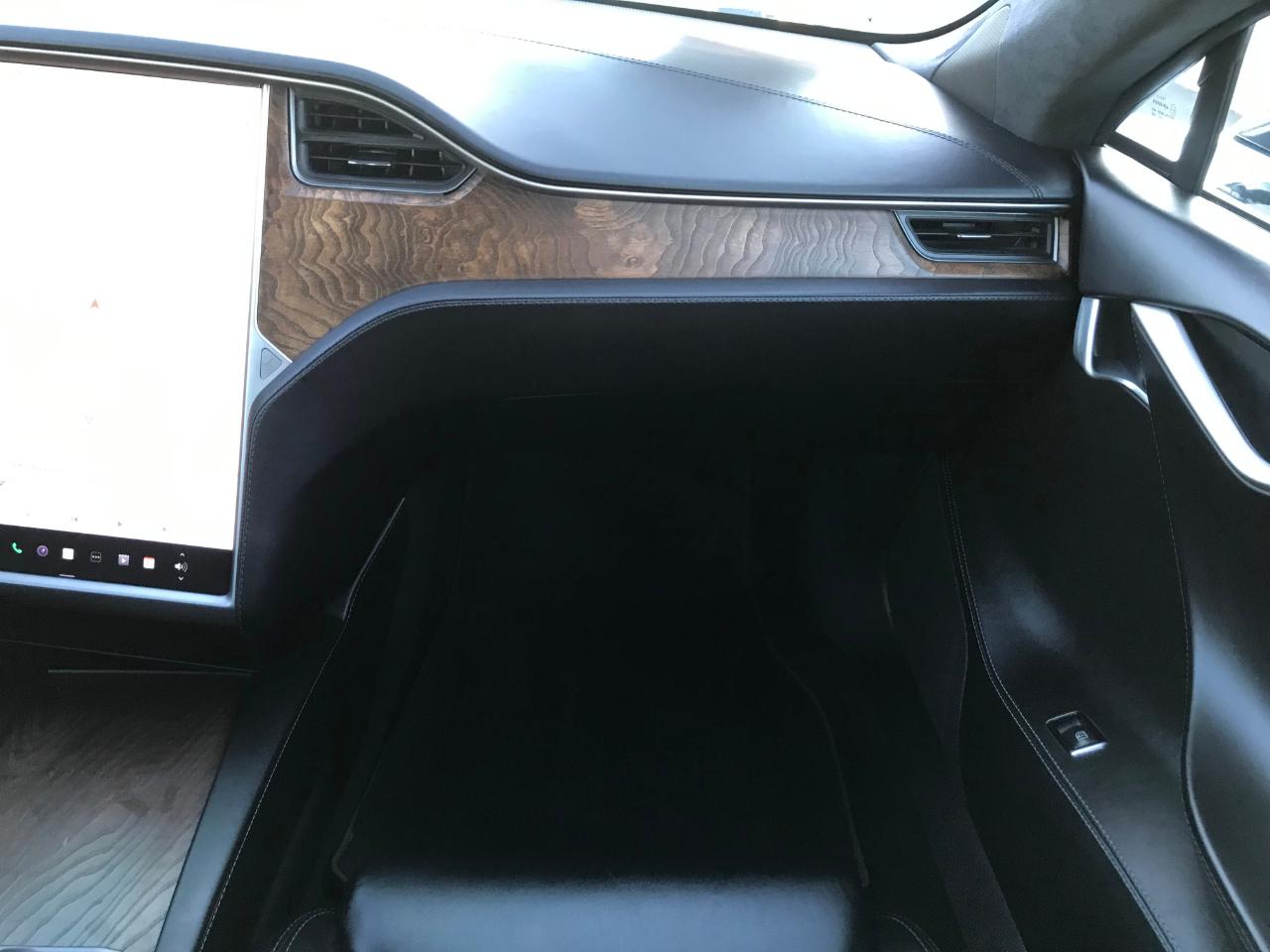 Tesla Model S  2019