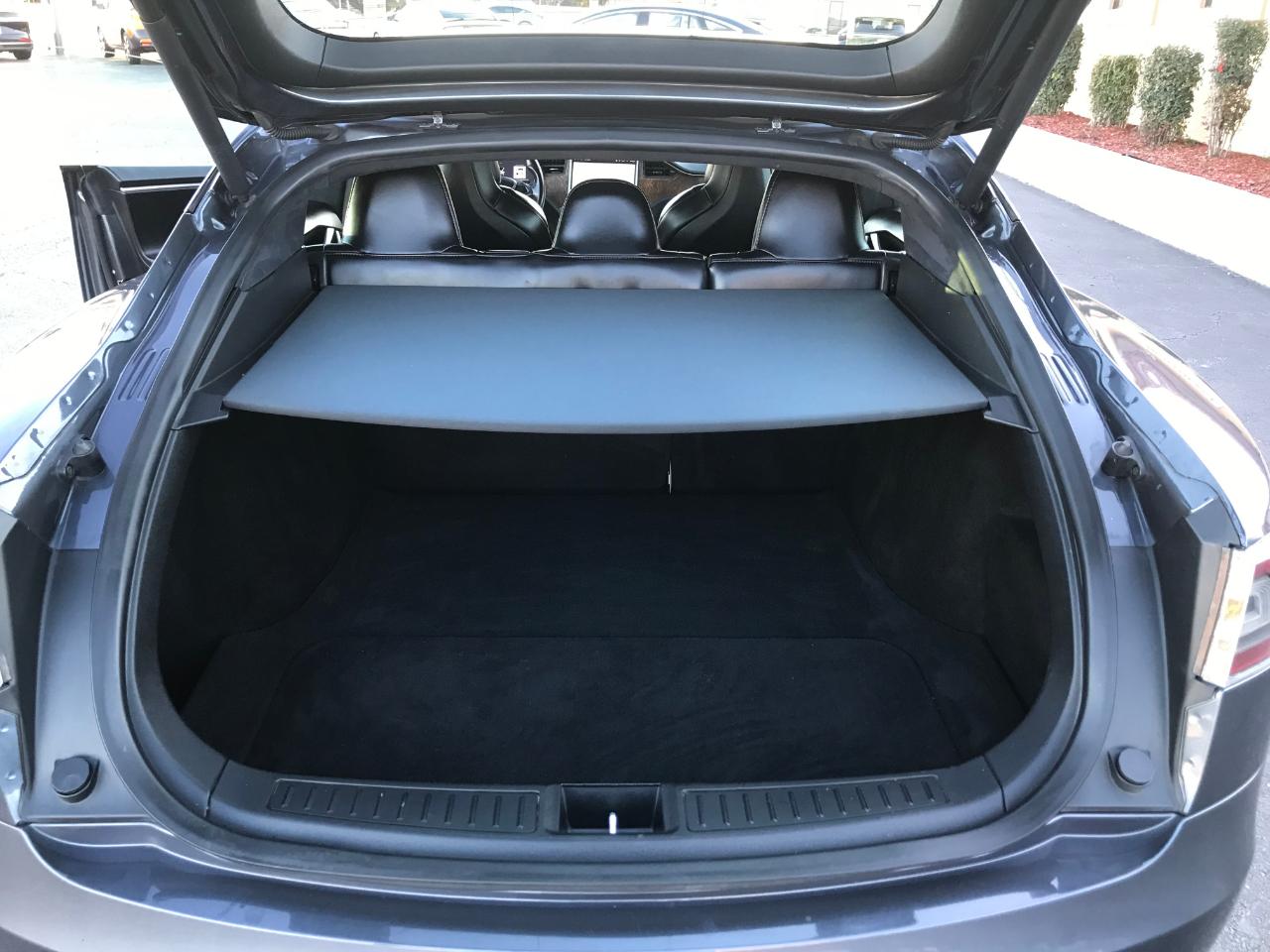 Tesla Model S  2019