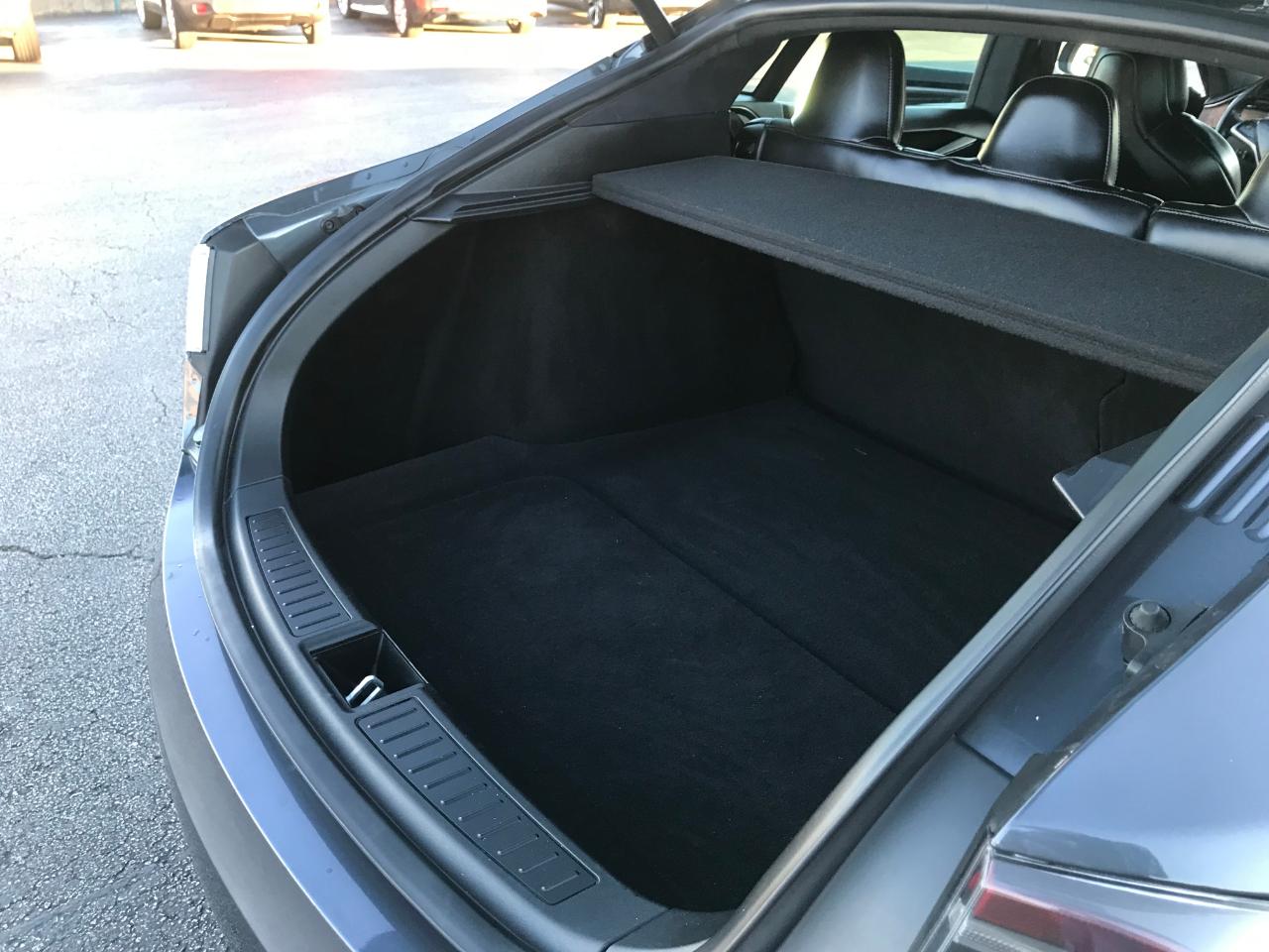 Tesla Model S  2019