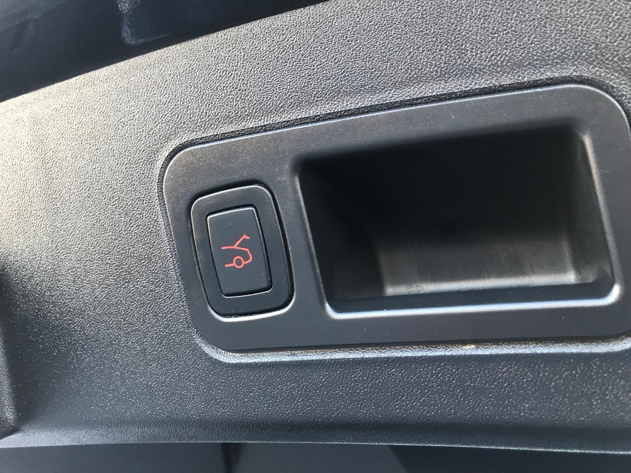Tesla Model S  2019