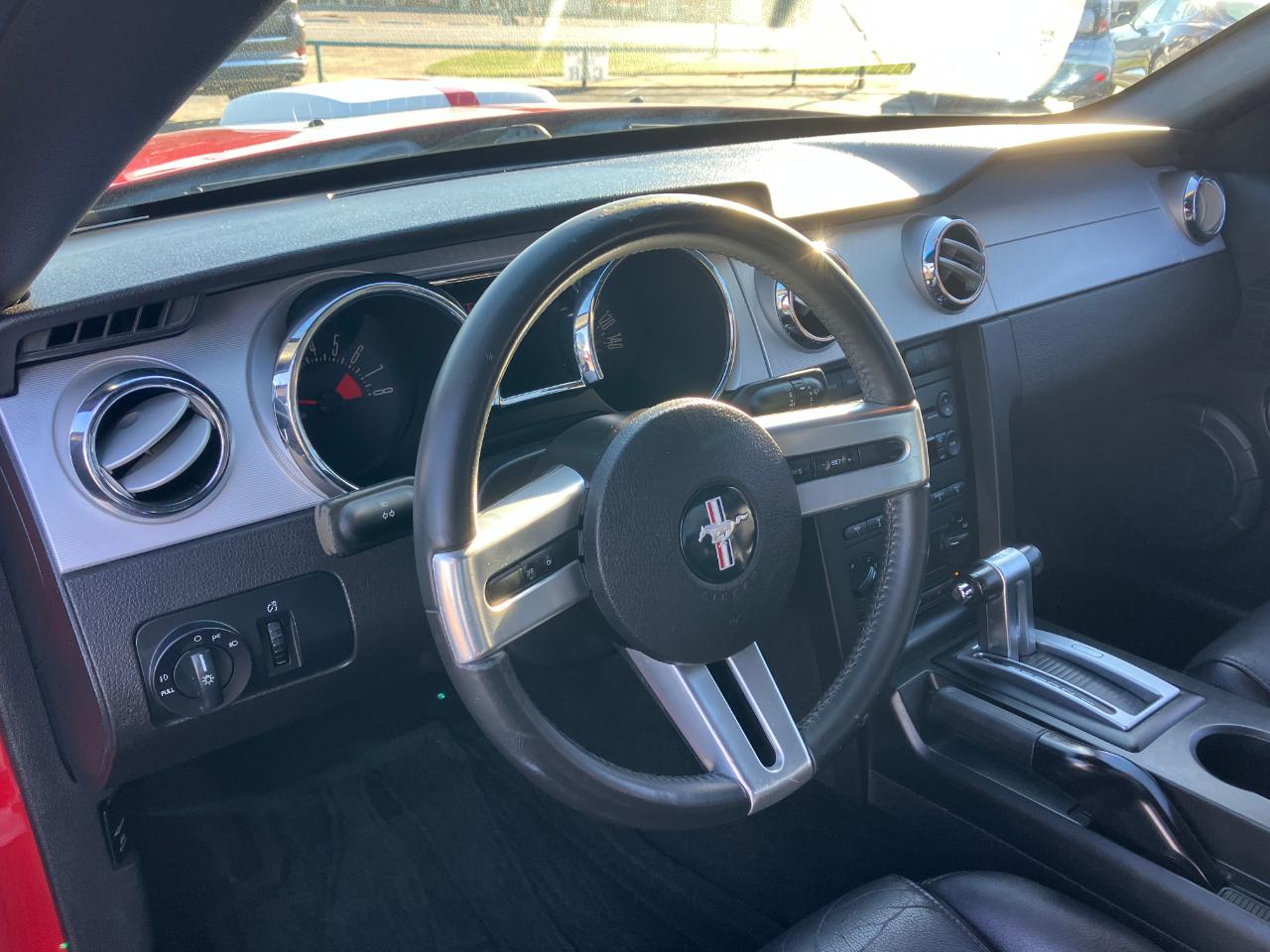 Ford Mustang GT Deluxe Coupe 2007