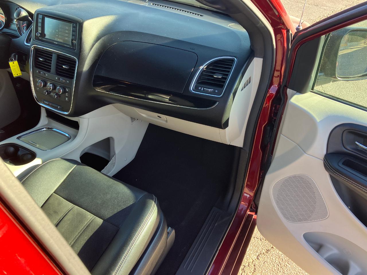 Dodge Grand Caravan SXT 2019