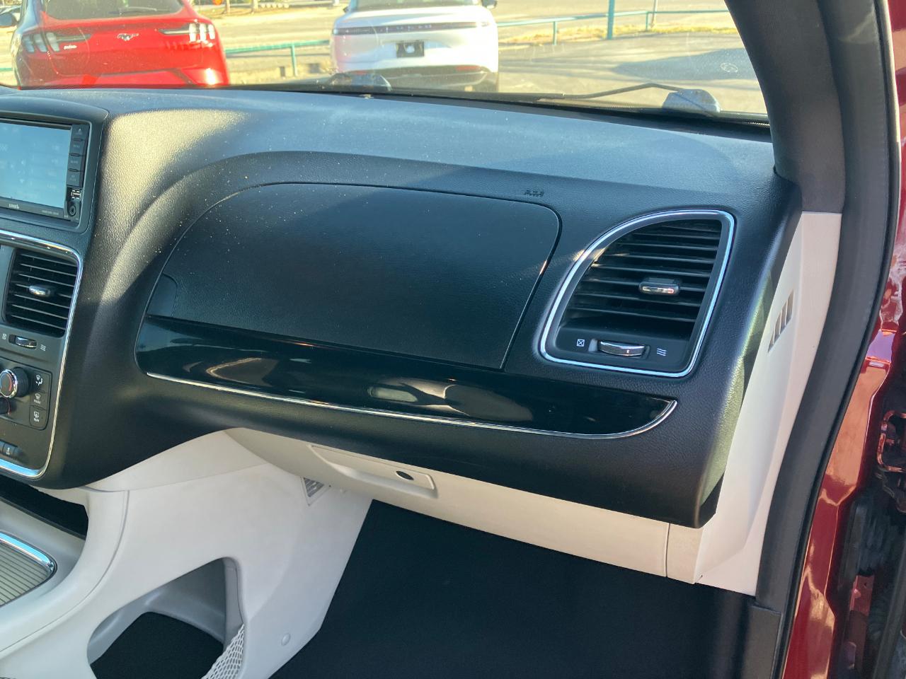 Dodge Grand Caravan SXT 2019