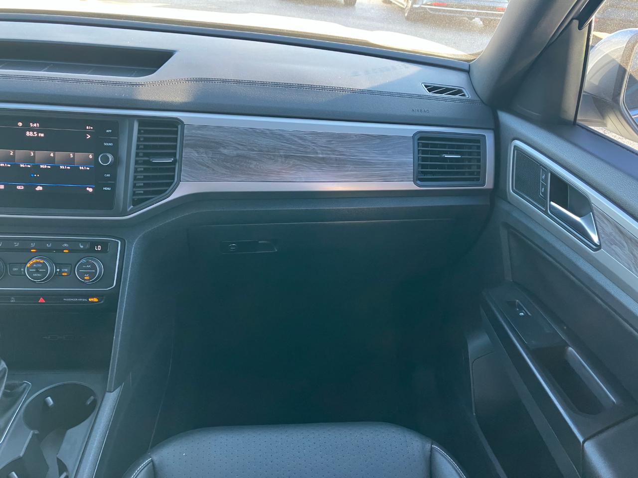 Volkswagen Atlas Cross Sport V6 SE w/Technology 4MOTION 2020